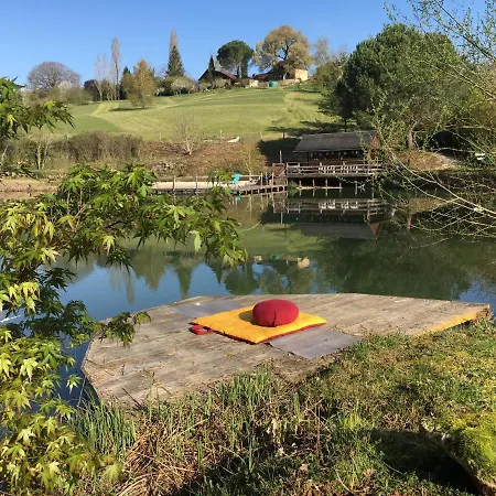Les Temps Des Sources Homestay *