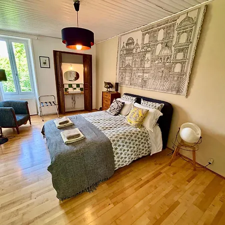 Les Temps Des Sources Homestay