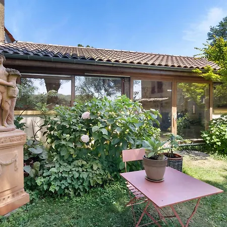 Les Temps Des Sources Bed & Breakfast